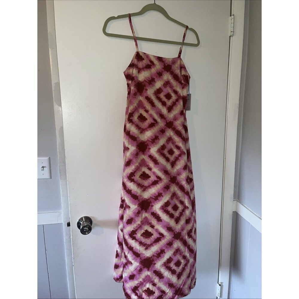 Women’s Japan Small Maxi Pink Tie Dye NWT Adjustable Strap